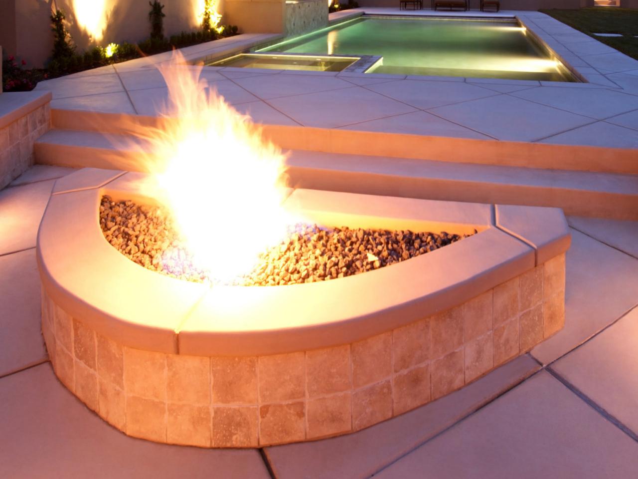 Stylish Natural Gas Fire Pit